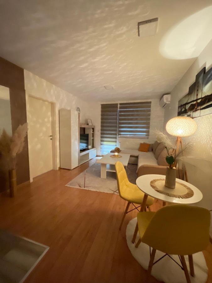 Apartman Royal 1 Doboj Exterior photo