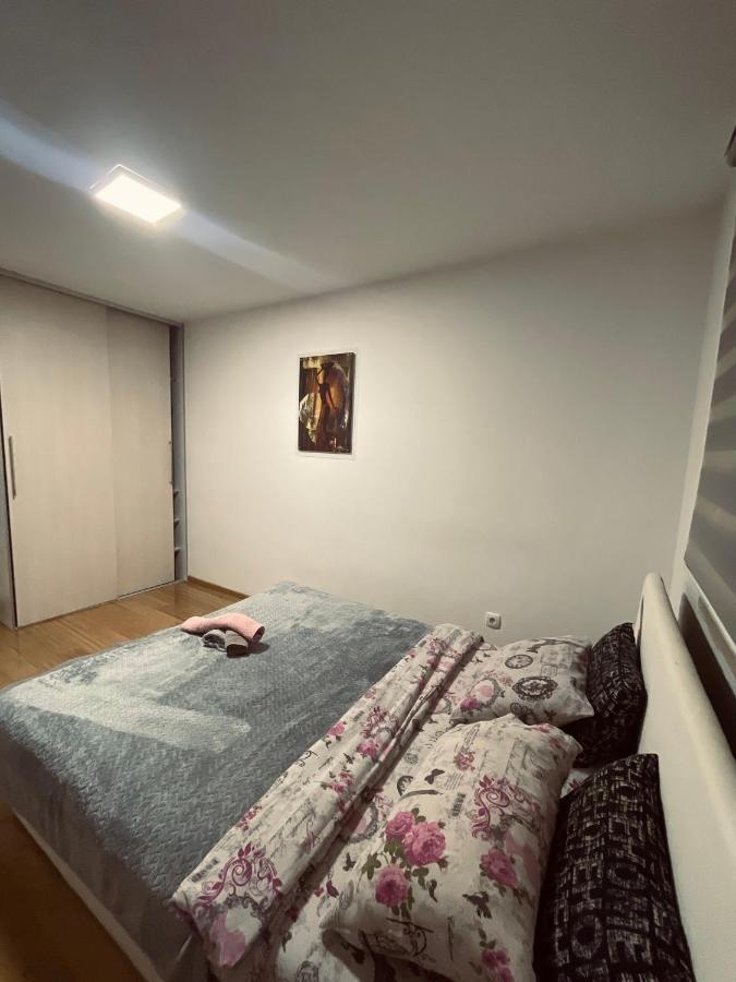 Apartman Royal 1 Doboj Exterior photo